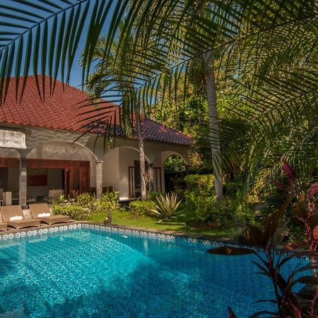 Villa Kelapa Lovina Zewnętrze zdjęcie