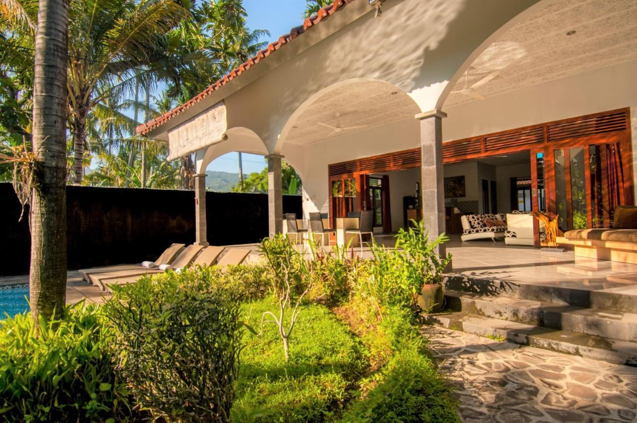 Villa Kelapa Lovina Zewnętrze zdjęcie