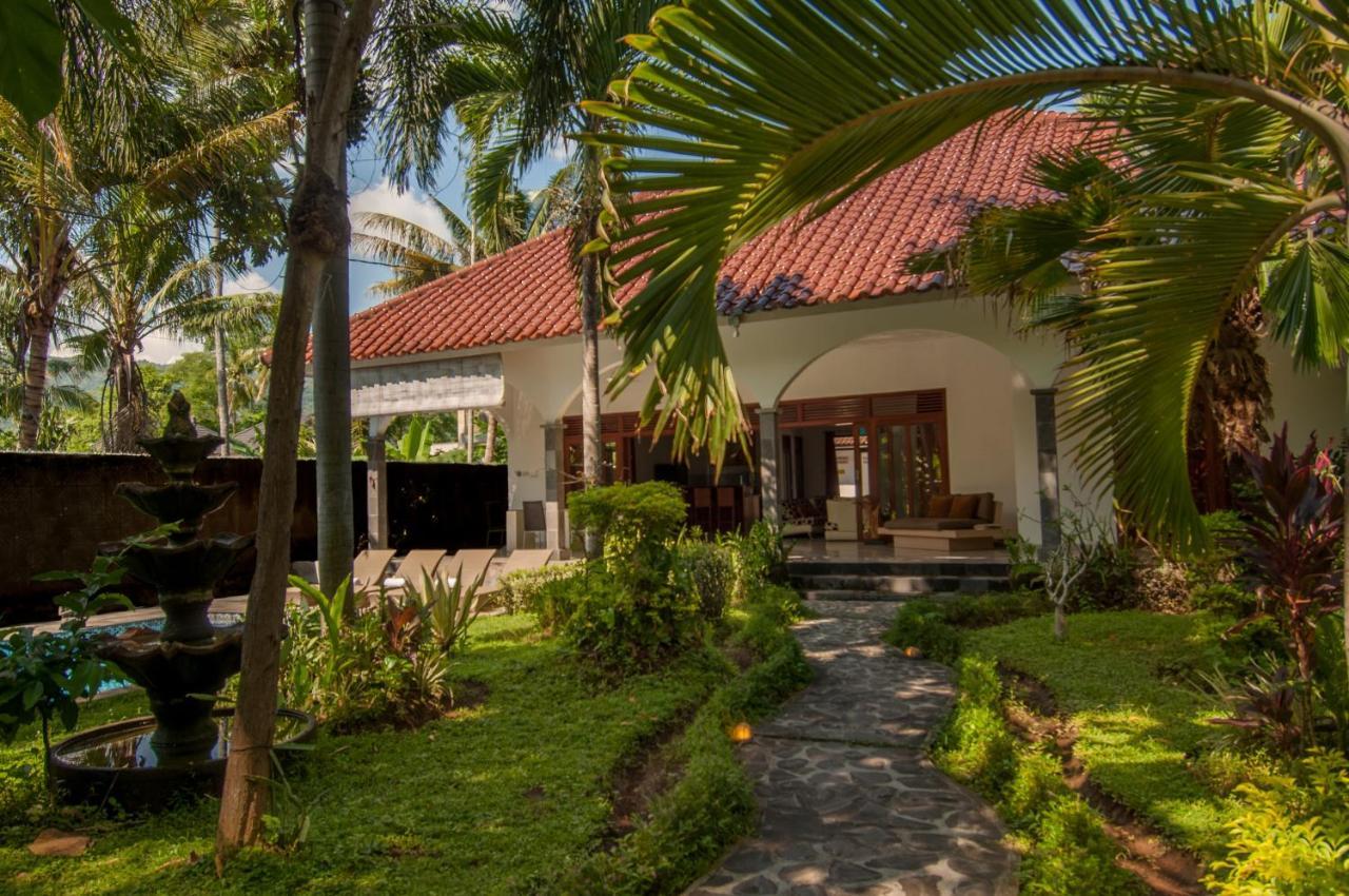 Villa Kelapa Lovina Zewnętrze zdjęcie