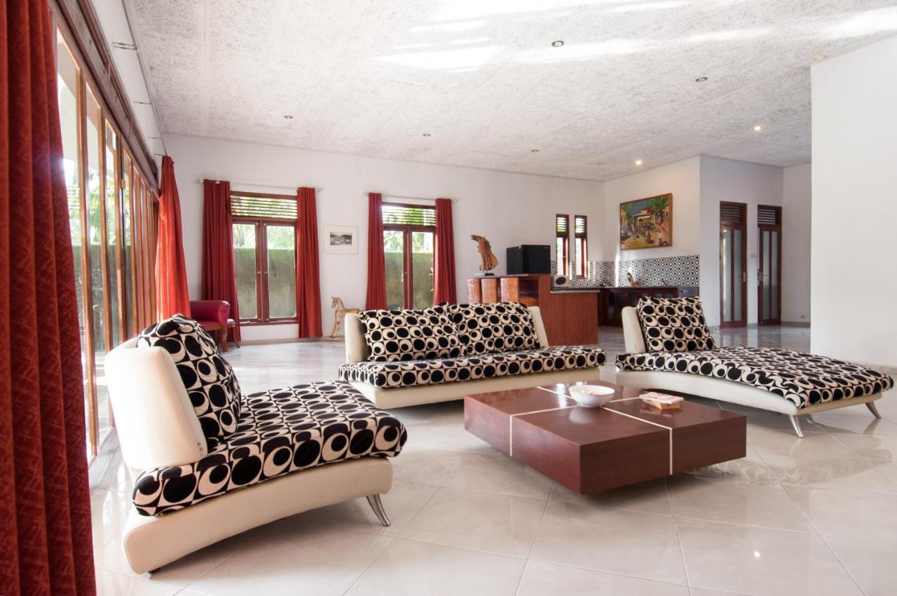 Villa Kelapa Lovina Zewnętrze zdjęcie